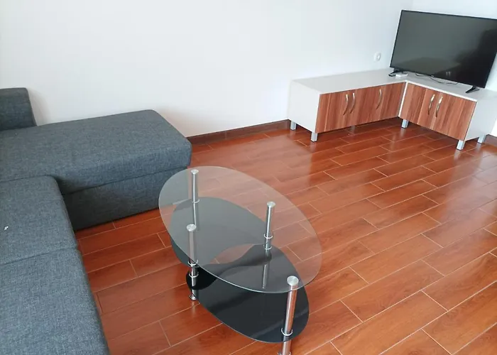 One Bedroom 5 - Restaurant Stadium *