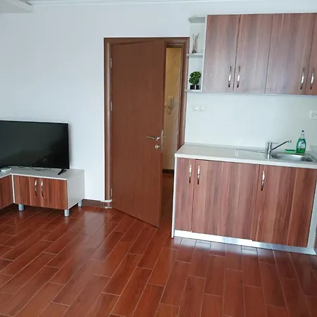 One Bedroom 5 - Restaurant Stadium Apartment