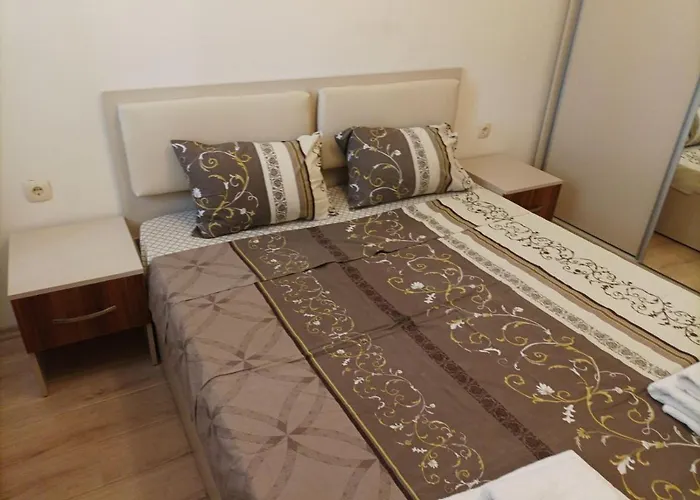 One Bedroom 5 - Restaurant Stadium